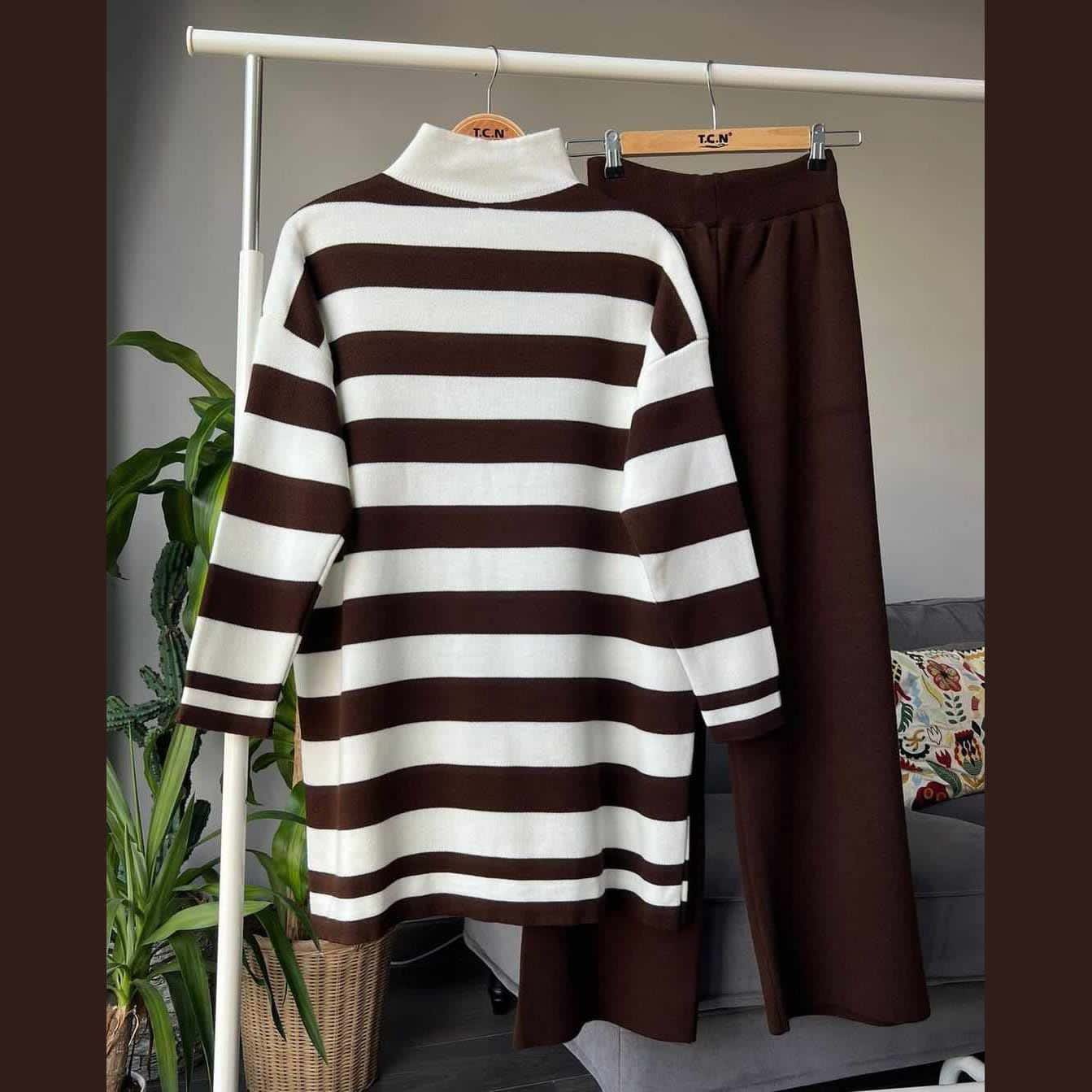 Elegant Striped High-Neck Tunic & Pant Set