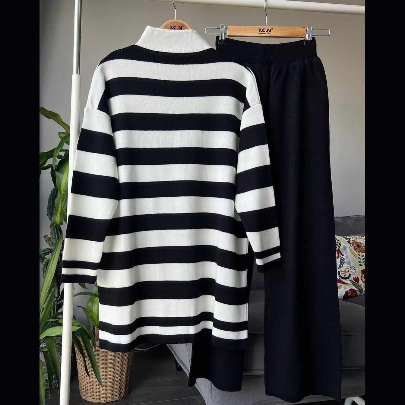 Elegant Striped High-Neck Tunic & Pant Set